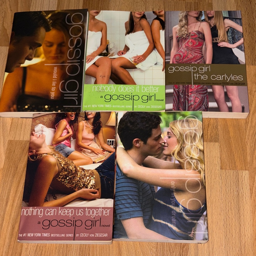 Gossip Girl - Set of 5 Books (First Series)